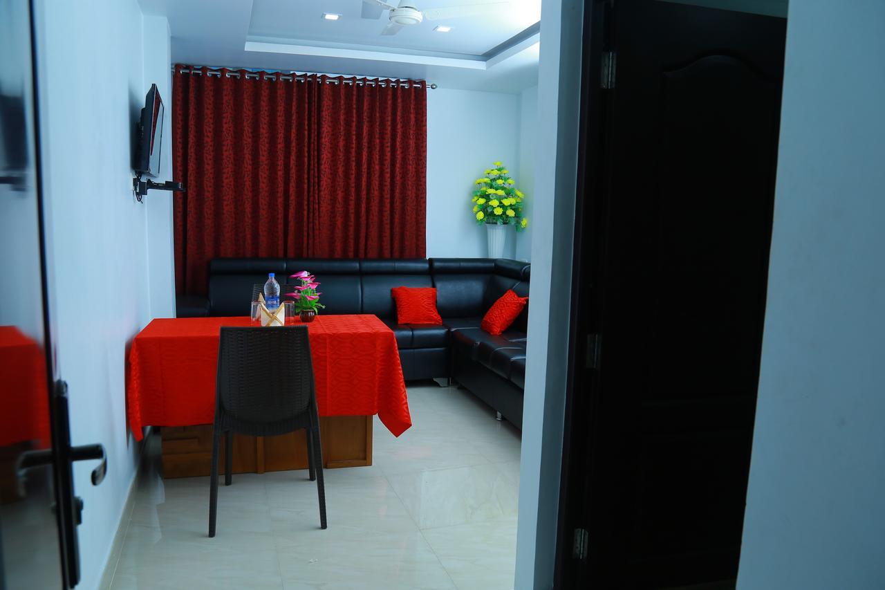 Aarya Bhavan Residency Hotell Malappuram Exteriör bild
