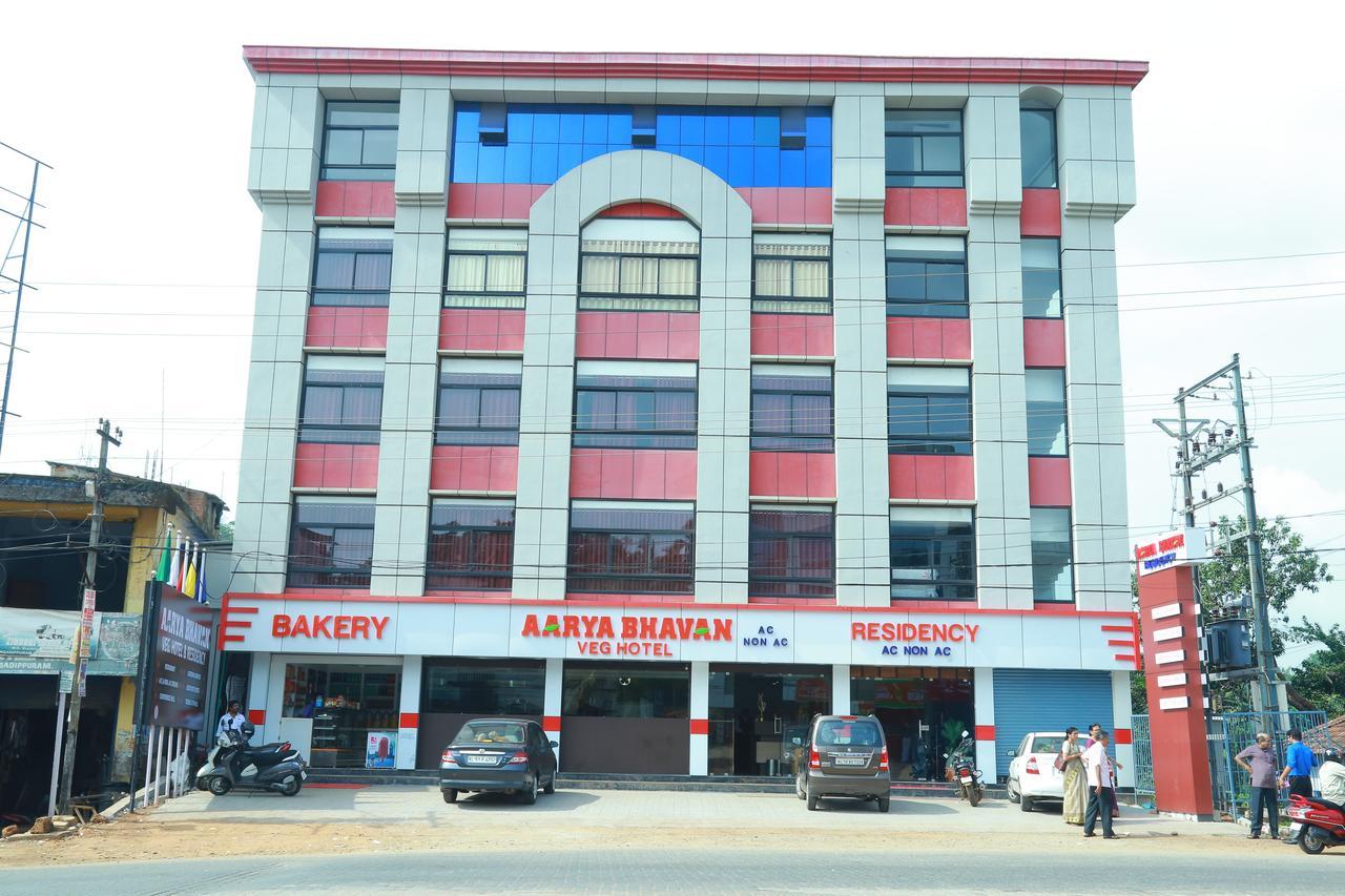 Aarya Bhavan Residency Hotell Malappuram Exteriör bild