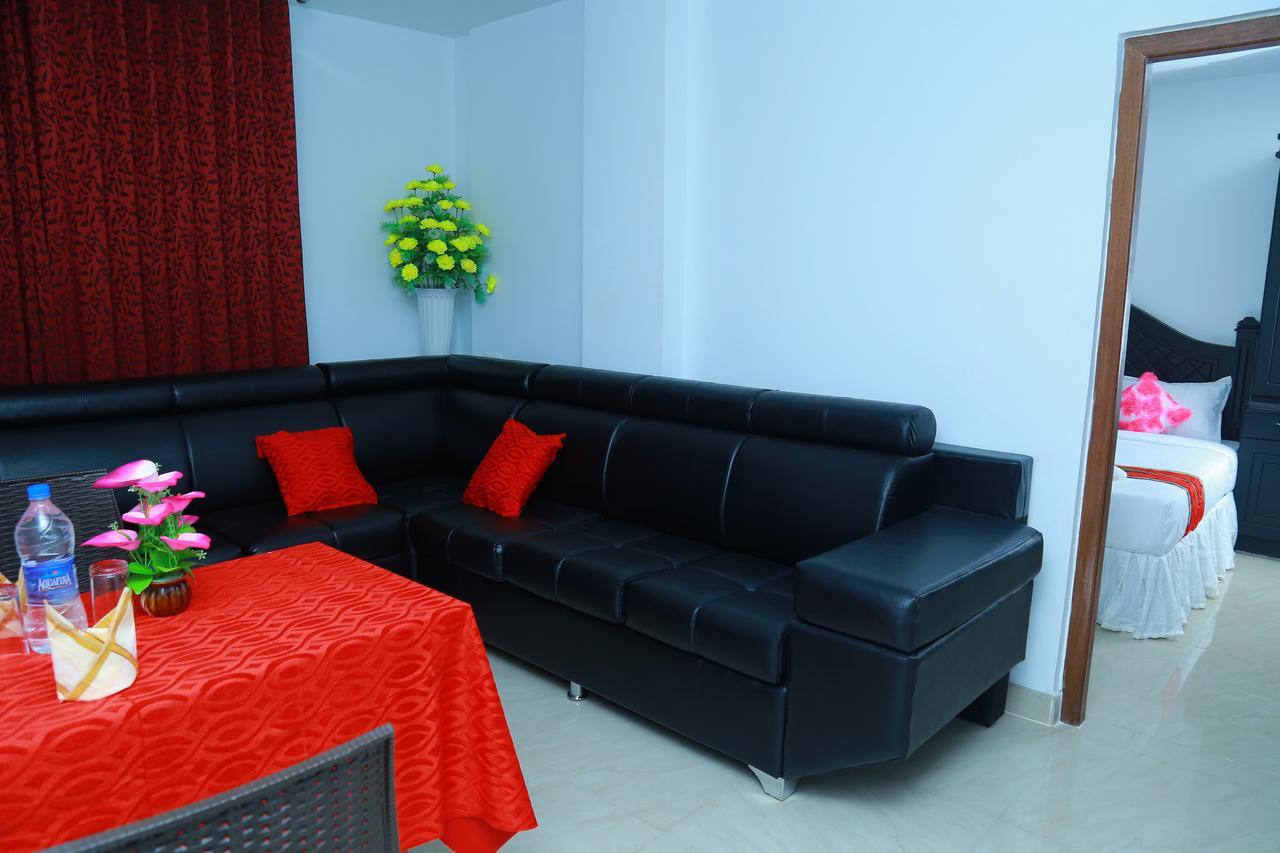 Aarya Bhavan Residency Hotell Malappuram Exteriör bild