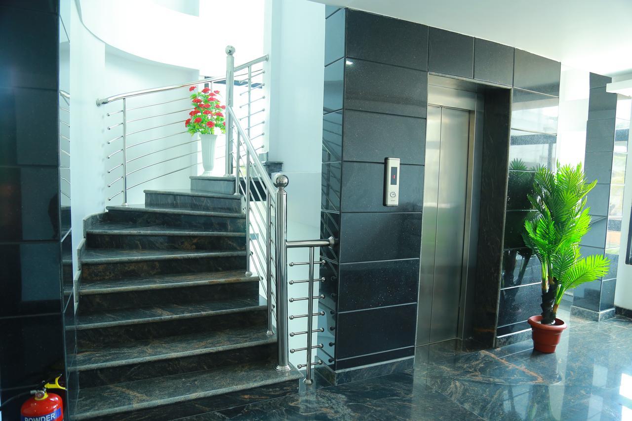 Aarya Bhavan Residency Hotell Malappuram Exteriör bild